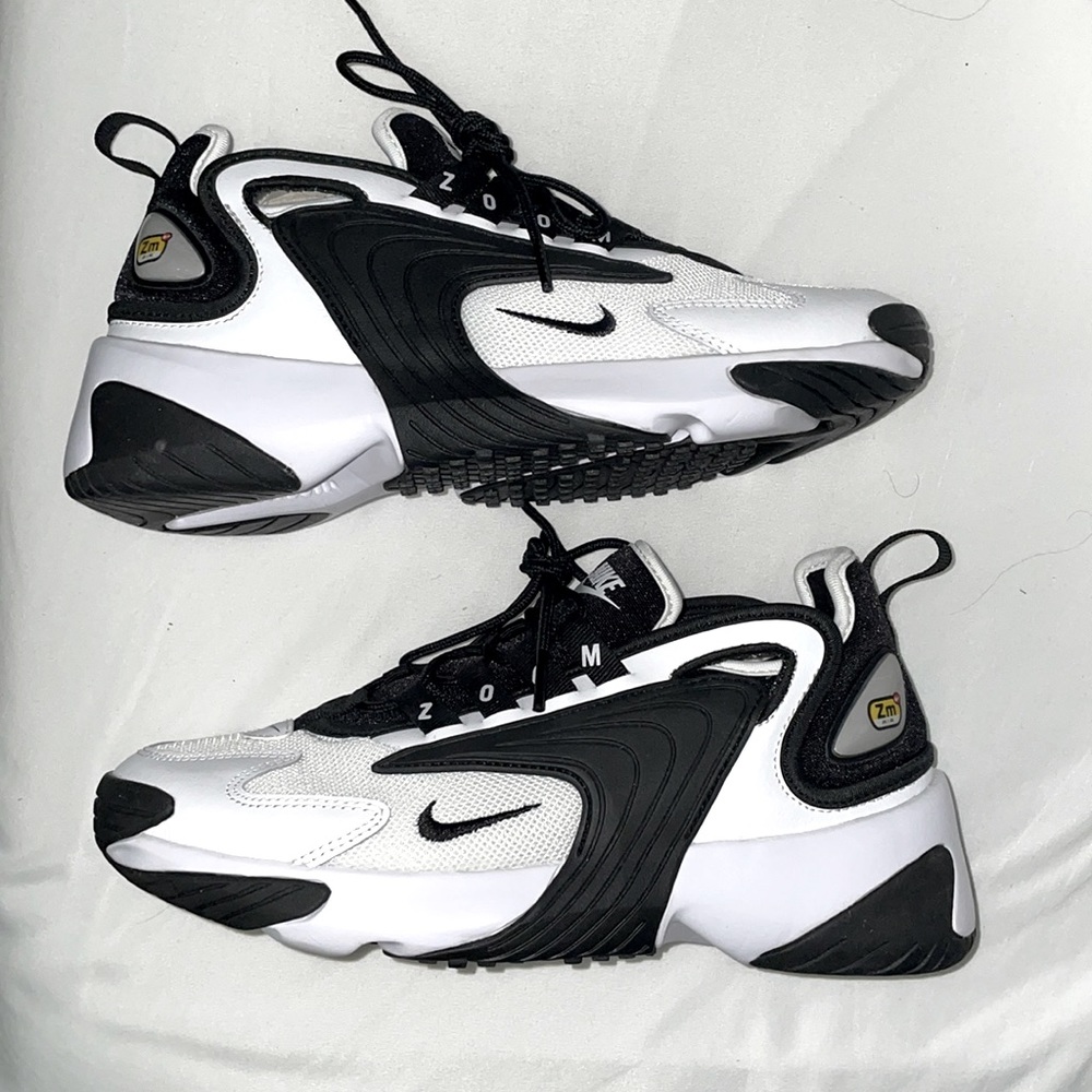 WMNS NIKE ZOOM 2K